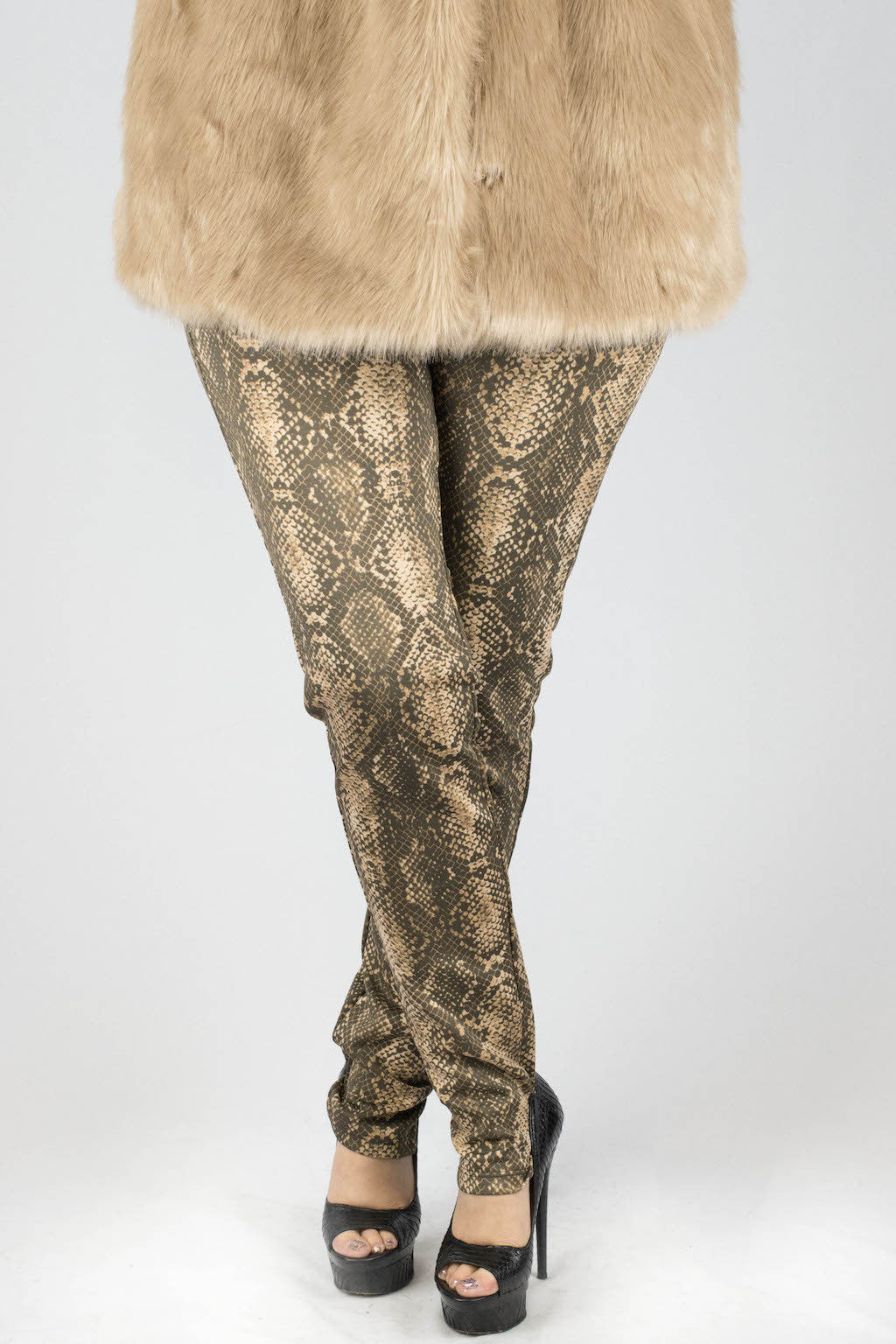 Donna Snake Scuba Pants - ANA MARIA KIM
- 1