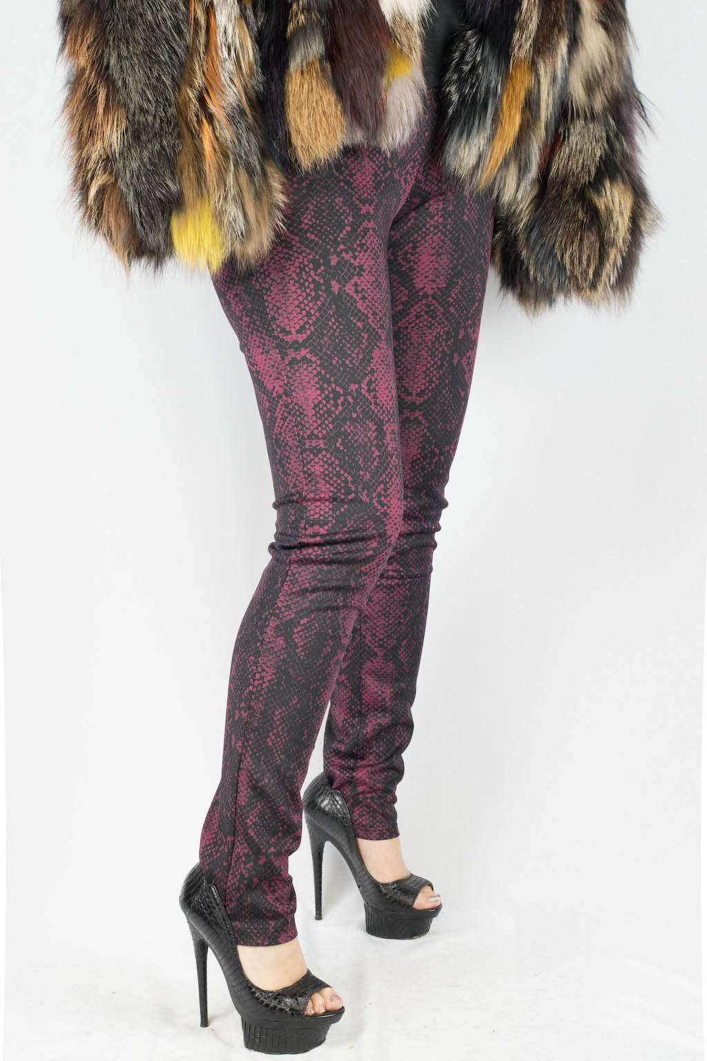Donna Snake Scuba Pants - ANA MARIA KIM
- 1