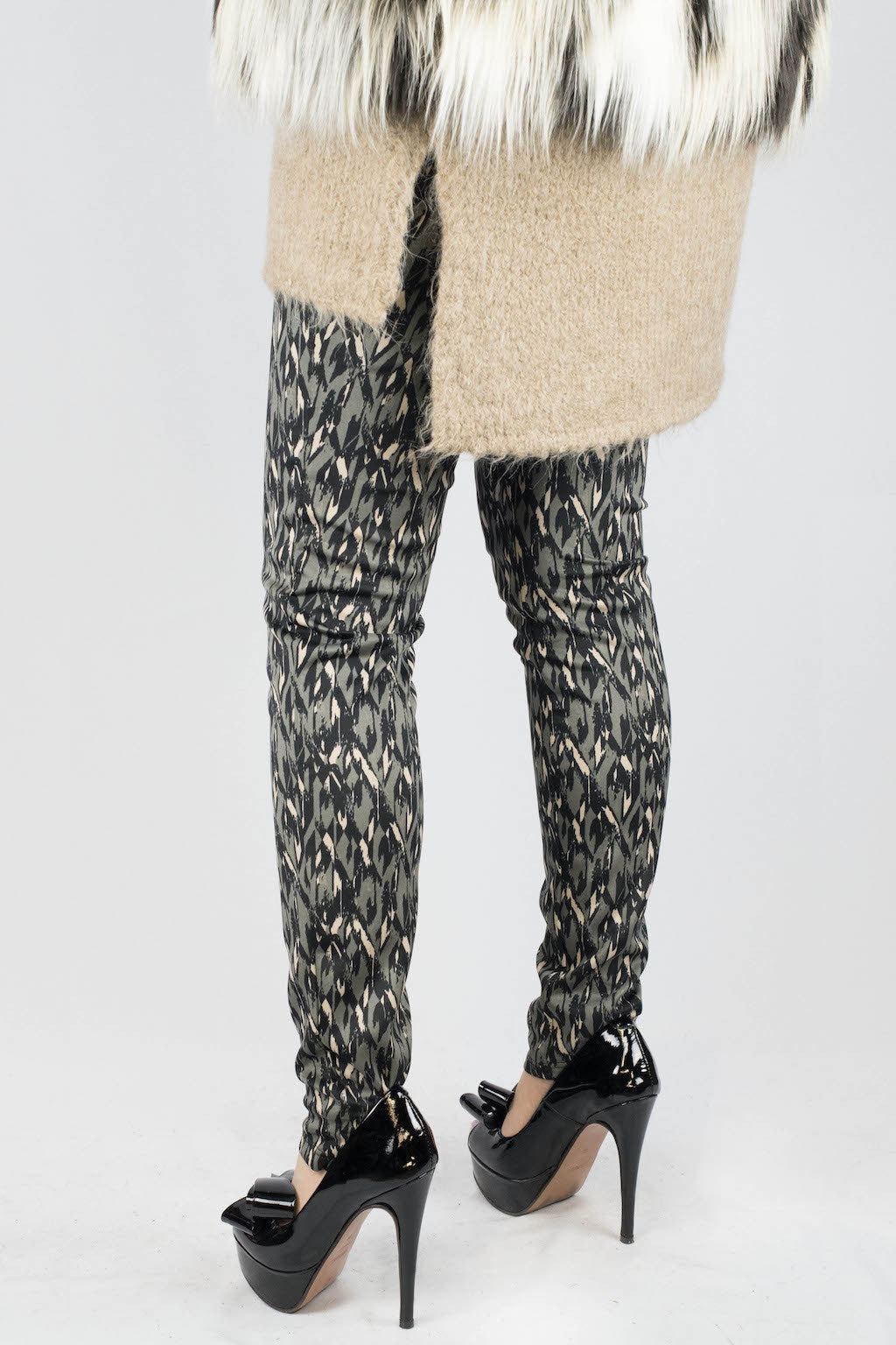 Erin Diamond Abstract Scuba Pants - ANA MARIA KIM
- 1